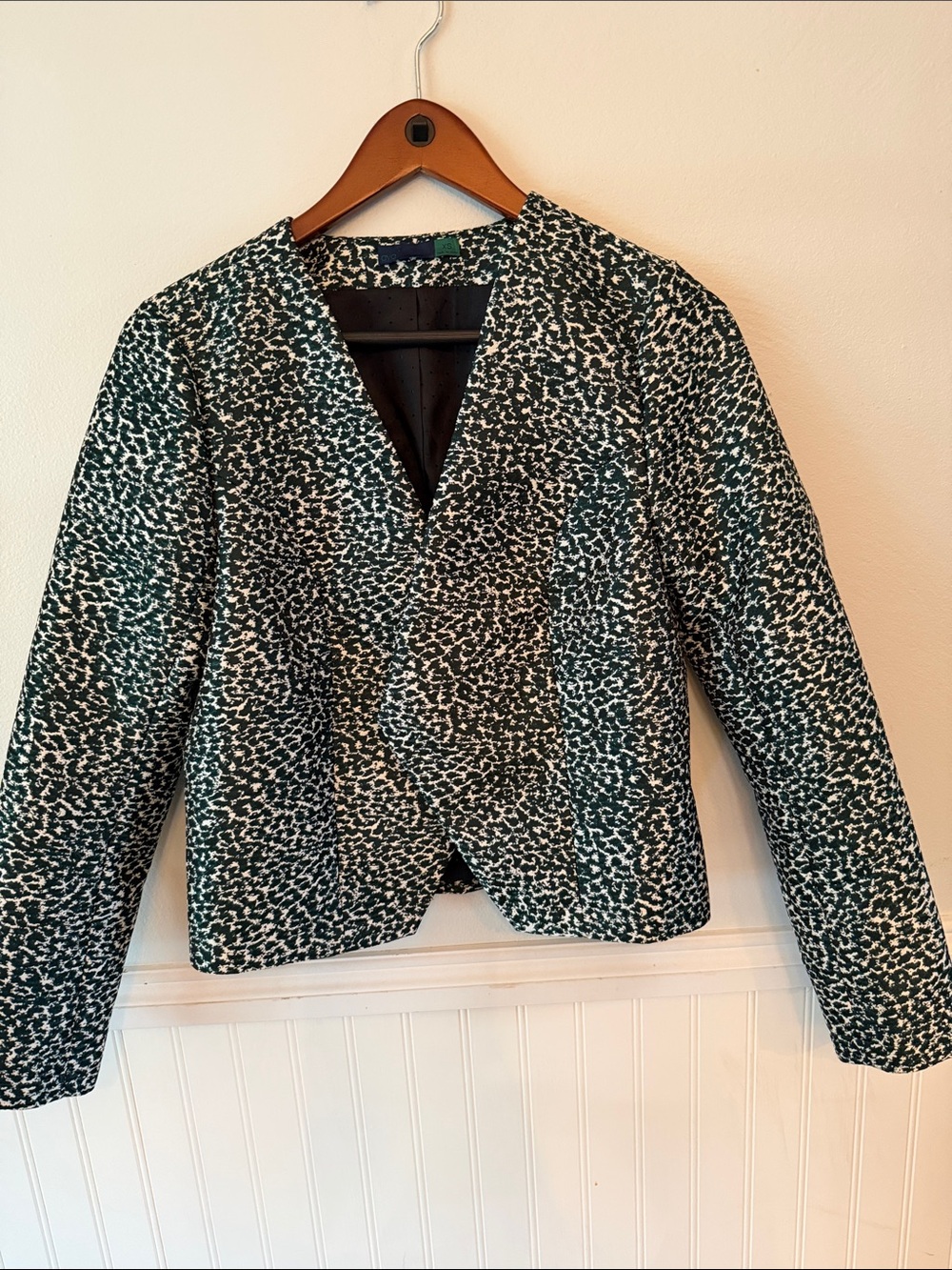 Green and White leopard  Printed  Blazer